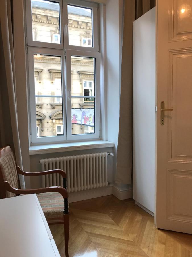 Luxury 2Br Apartment Neubaugasse فيينا المظهر الخارجي الصورة